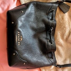 Black coach purse ( leather)